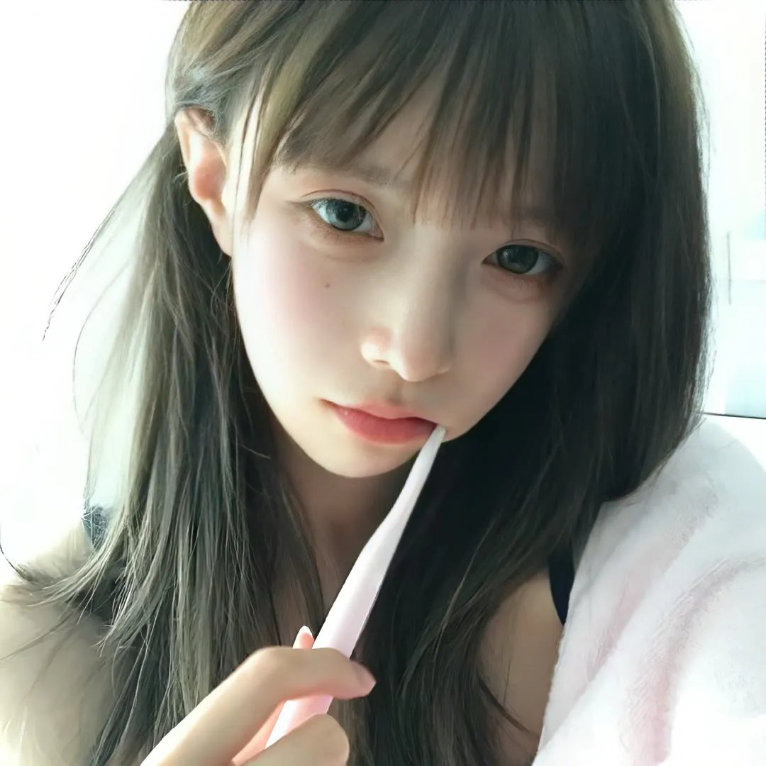 穿黄靴子的女孩